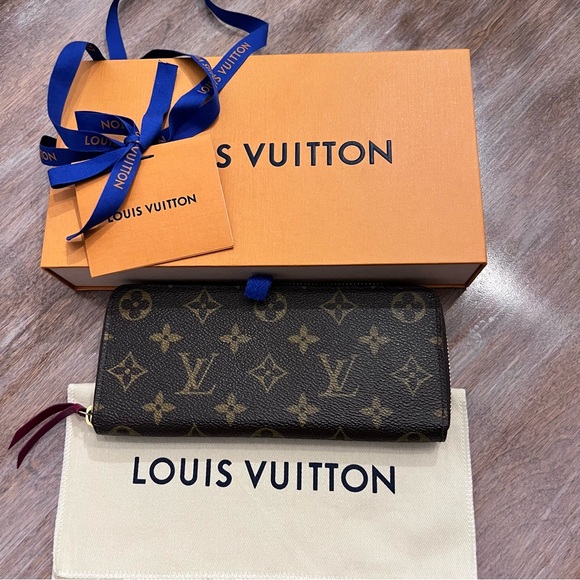 Auth Louis Vuitton Clemence Wallet - Picture 3 of 13